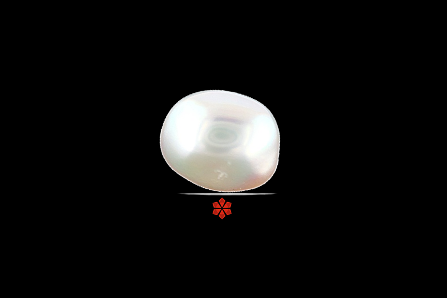 Pearl 8x6 MM 1.9 carats