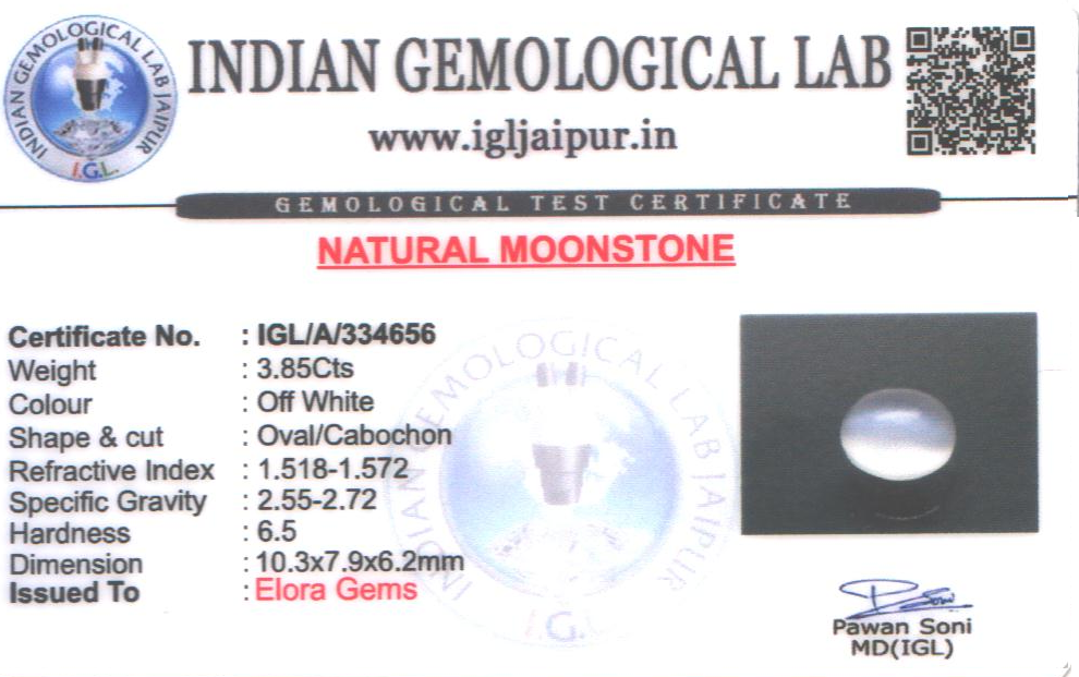 Moon Stone 10x8 MM 3.85 carats