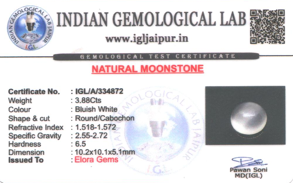 Moon Stone 10x10 MM 3.88 carats