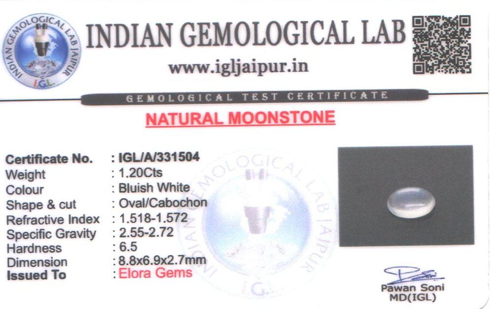 Moon Stone 9x7 MM 1.2 carats