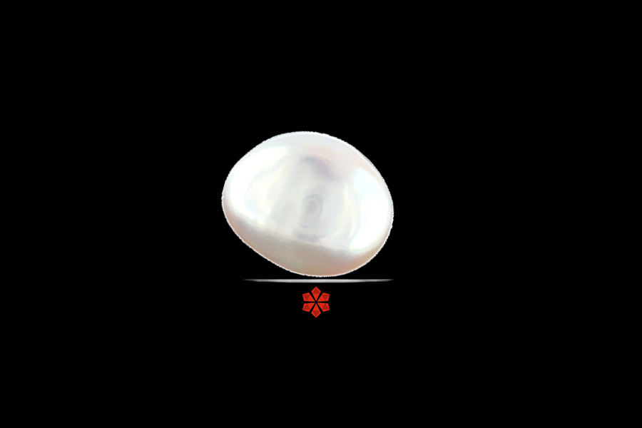 Pearl 8x6 MM 1.58 carats