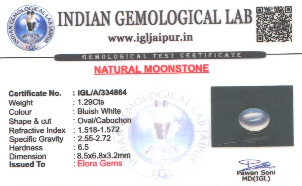 Moon Stone 9x7 MM 1.29 carats