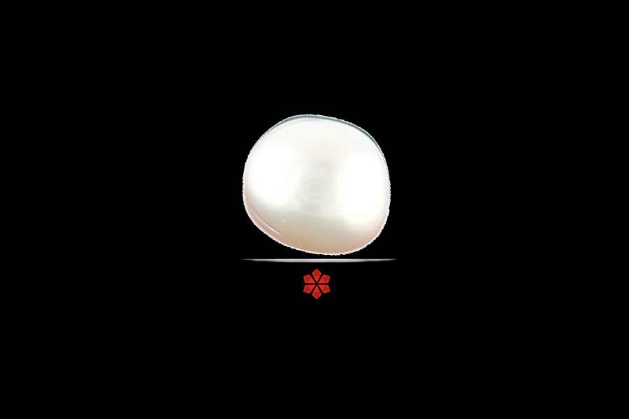 Pearl 6x6 MM 1.21 carats